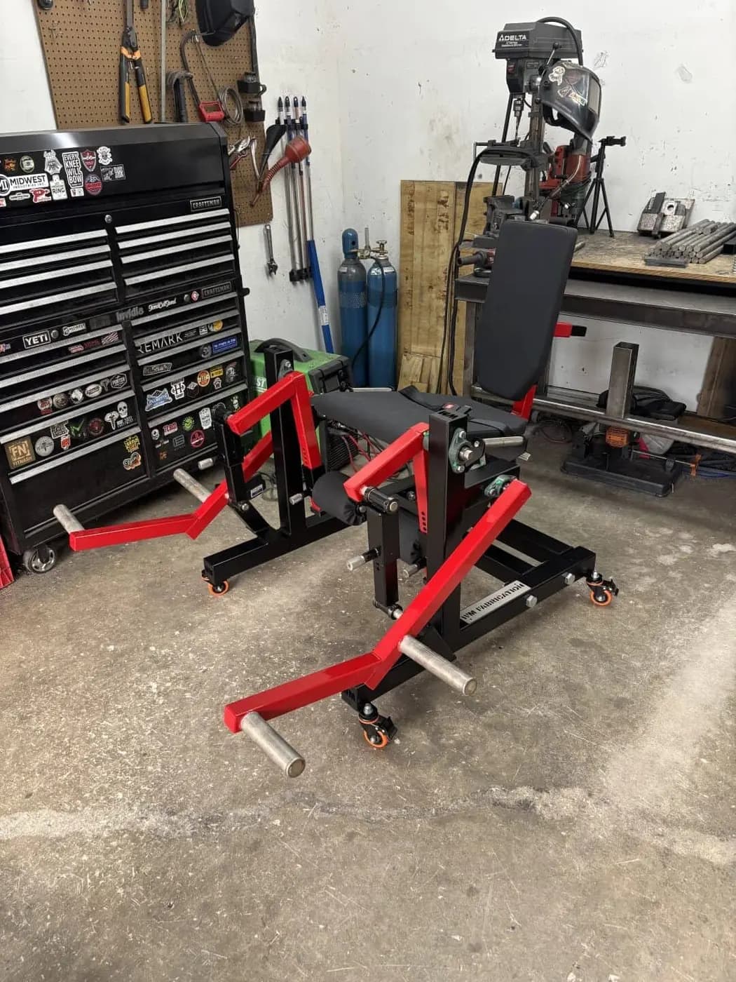 Quadfather Leg Extension
